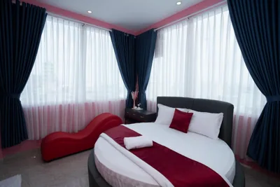 The Eros Hotel – 사진 9